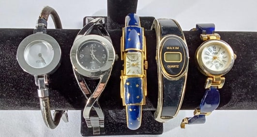 (5) CUFF FASHION MIXED LOT