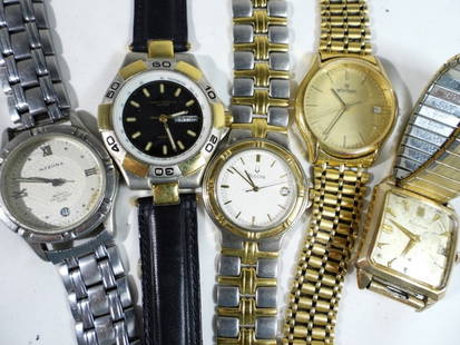(5) MIXED LOT MENS WATCHES DAY/DATE: WATCHES ARE NOT VERIFIED, AUTHENTICATED OR TESTED IN RUNNING CONDITION UNLESS SPECIFIED, INCLUDING (2) BULOVA, MENRONA, AND CLARITY