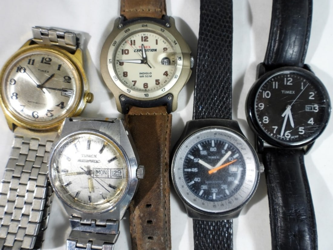 (5) MIXED LOT MENS WATCHES DAY/DATE: WATCHES ARE NOT VERIFIED, AUTHENTICATED OR TESTED IN RUNNING CONDITION UNLESS SPECIFIED, INCLUDING TIMEX, PULSAR, CVP, LIZ CLABORNE