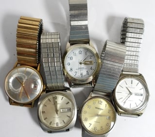 (5) MENS STRETCH BANDS DAY/DATE WATCHES