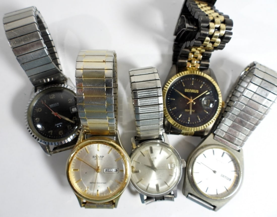 (5) MENS LOT DAY/DATE WATCHES (1 of 5)