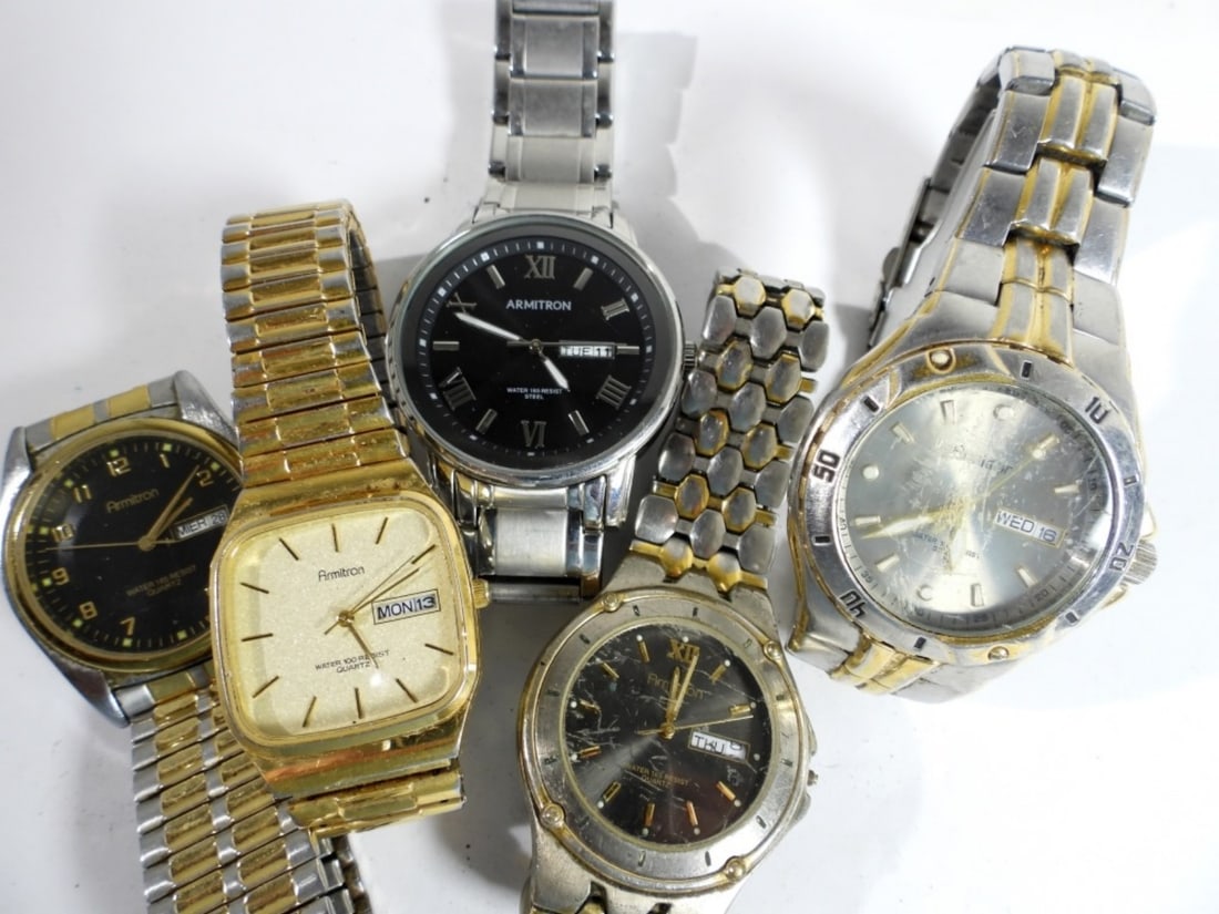 (5) MENS LOT DAY/DATE WATCHES (1 of 3)