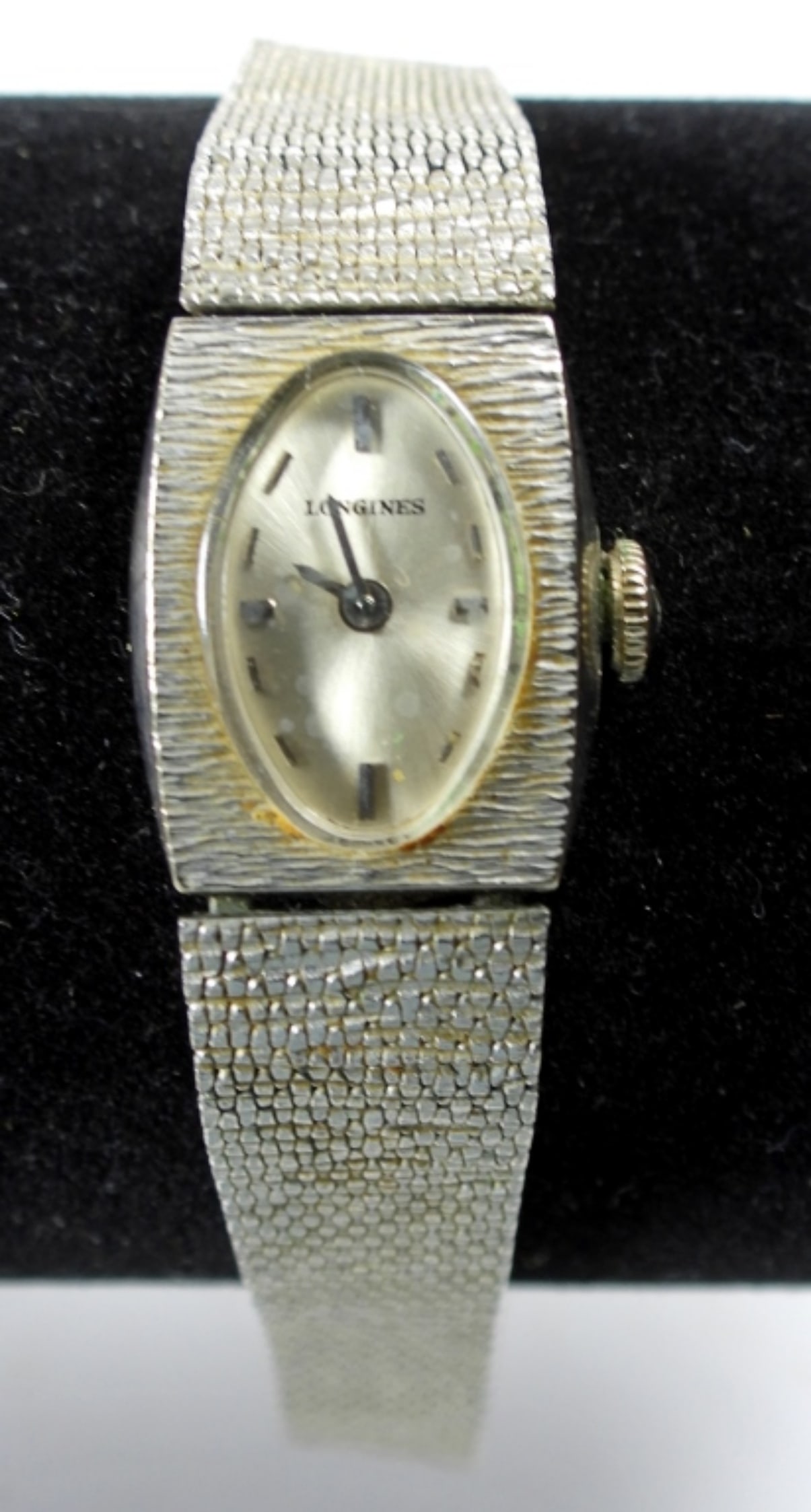LONGINES LADIES WRIST WATCH: Ladies Longines wrist watch, not tested as to working or not - may need a battery replacement