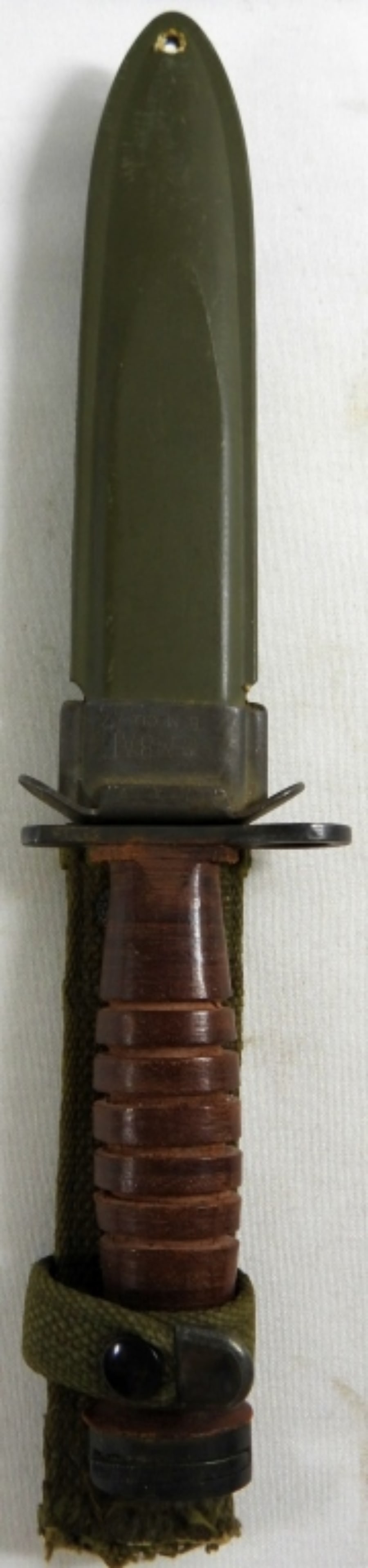 WWII US M4 FIGHTING DAGGER KNIFE (1 of 3)