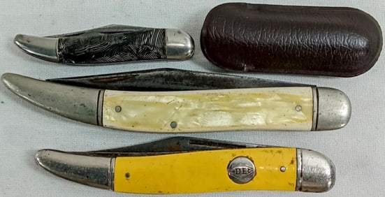 (3) FISHING KNIVES