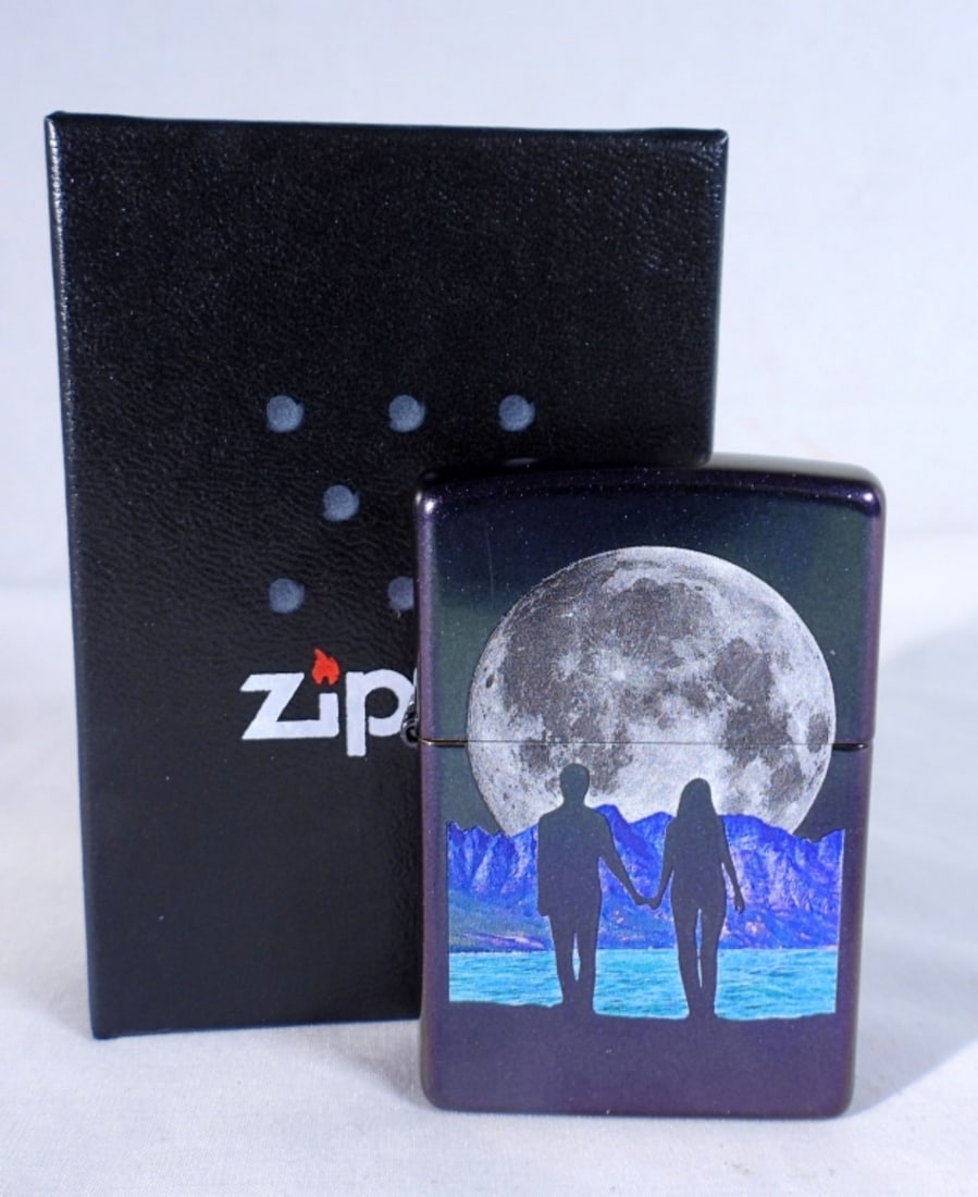 2023 SEALED MOON COUPLE ZIPPO (1 of 3)