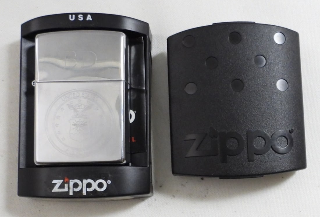 2005 UNITED STATES AIRFORCE ZIPPO (1 of 4)