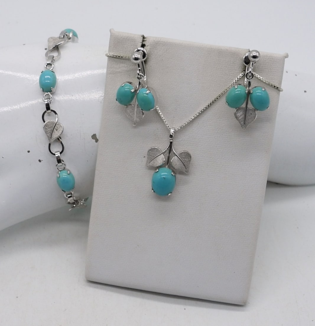 VAN DELL STERLING SET (1 of 1)