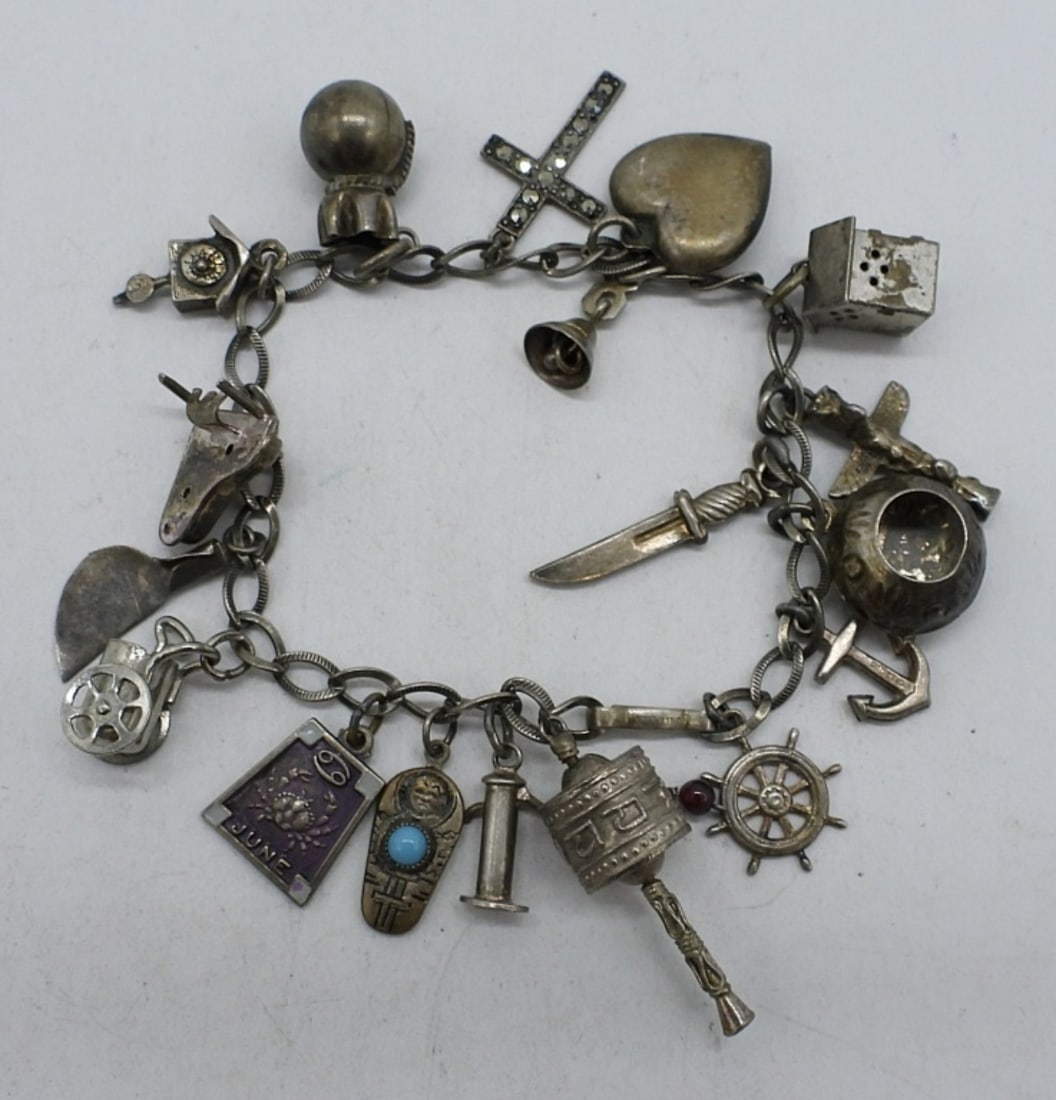 STERLING PETITE CHARM BRACELET: STERLING CHARM BRACELET, 6" PETITE. (16 DWT)
