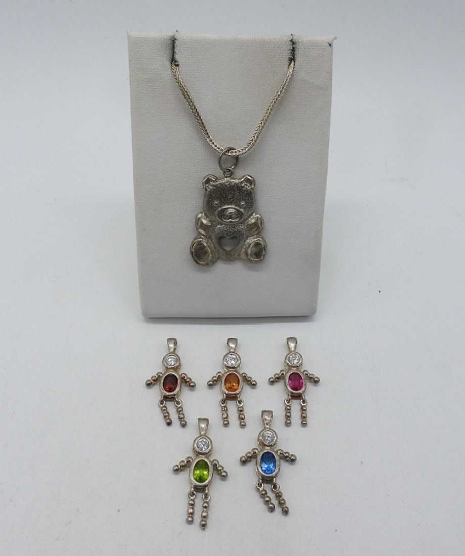 TEDDY BEAR PENDANT 925 & MORE: STERLING TEDDY BEAR PENDANT ON A 18" CHAIN. FIVE BIRTHSTONE PENDANTS. (12.9 DWT)