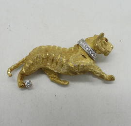 PLATINUM 18K DIAMOND TIGER BROOCH