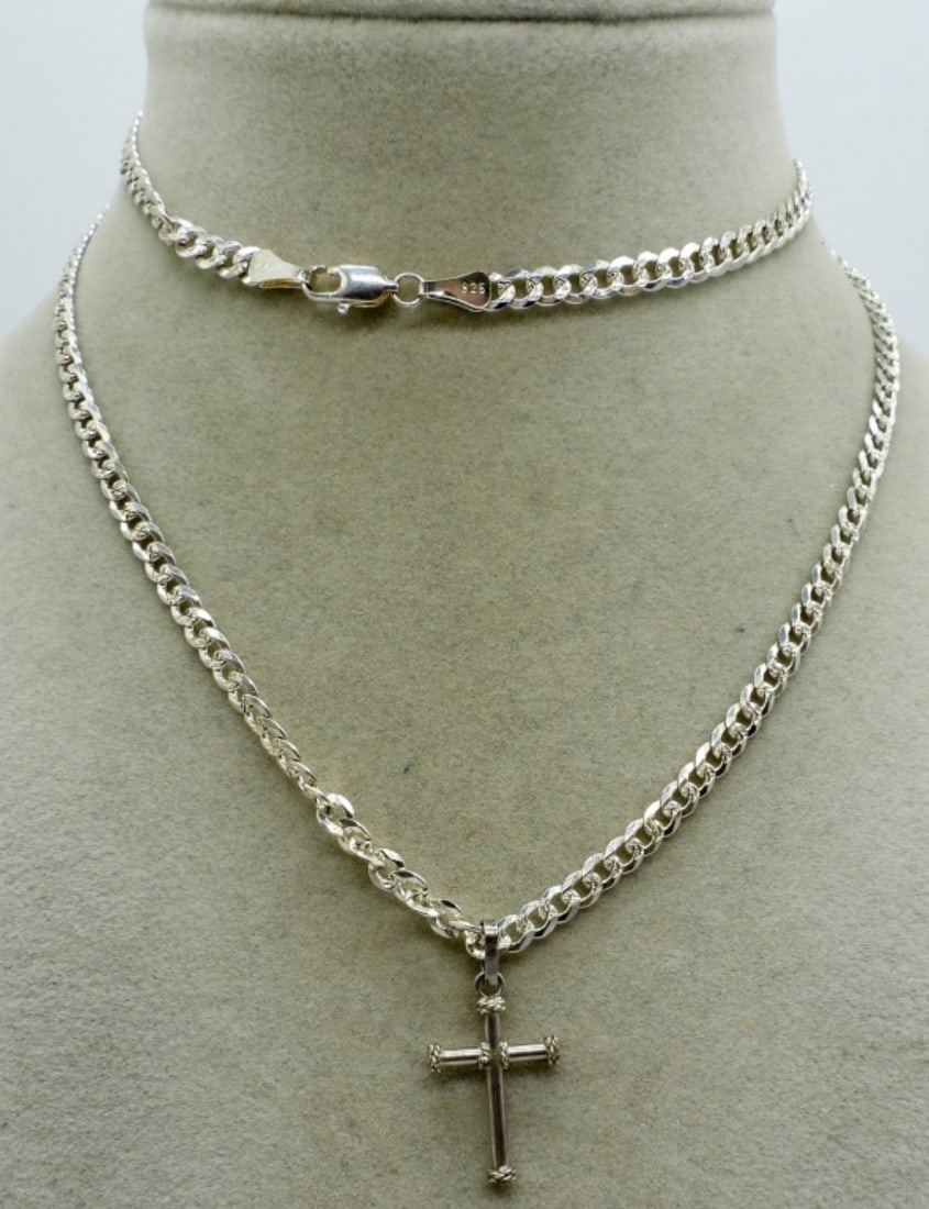 STERLING CHAIN WITH CROSS (1 of 3)
