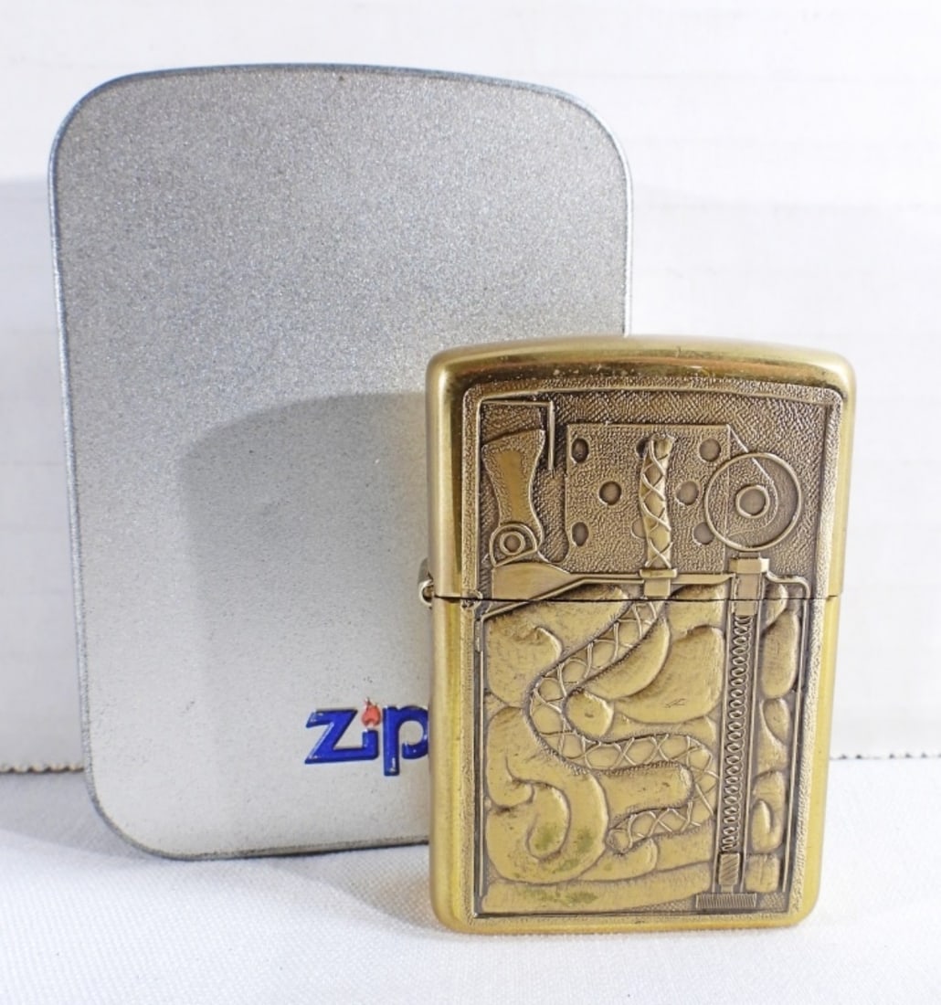 1996 Unfired Zippo Barrett Smythe X-Ray: In a box, unfired. From Barrett Smythe collection.