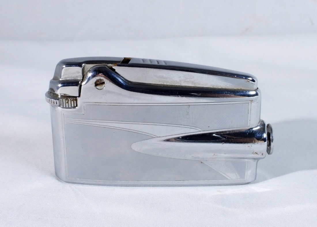 Vintage Varaflame Ronson Lighter: Untested
