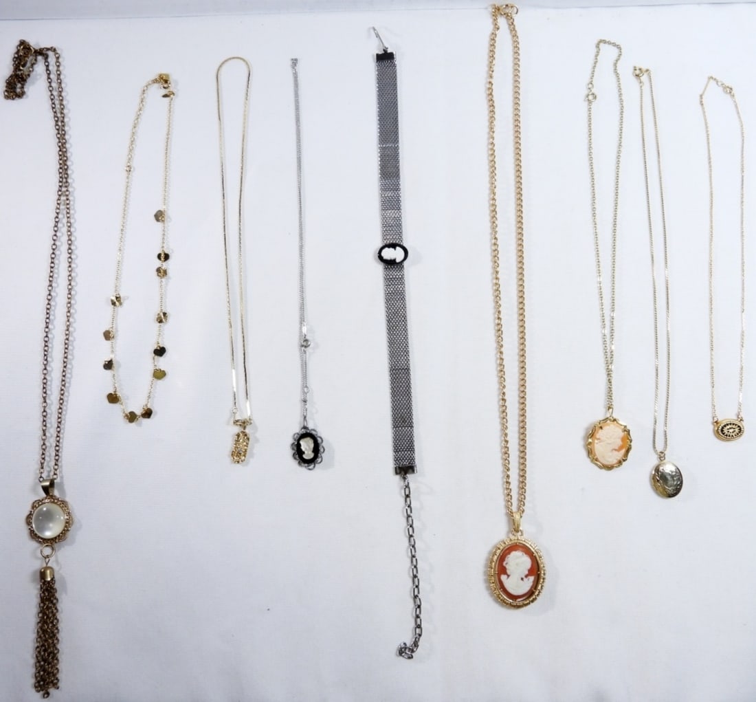 9 Victorian Style Jewelry: 9 necklaces and a bracelet Victorian style