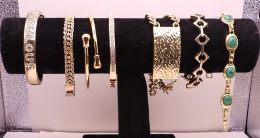 7 Unique Bracelets
