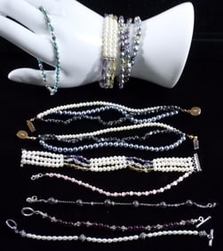 10 Mixed Lot of Bracelets