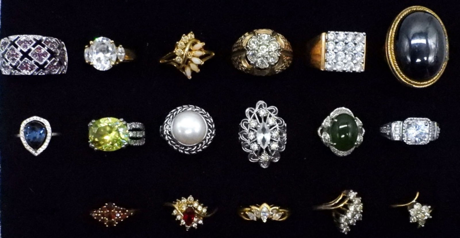 17 Fashion Women's Rings (1 of 1)