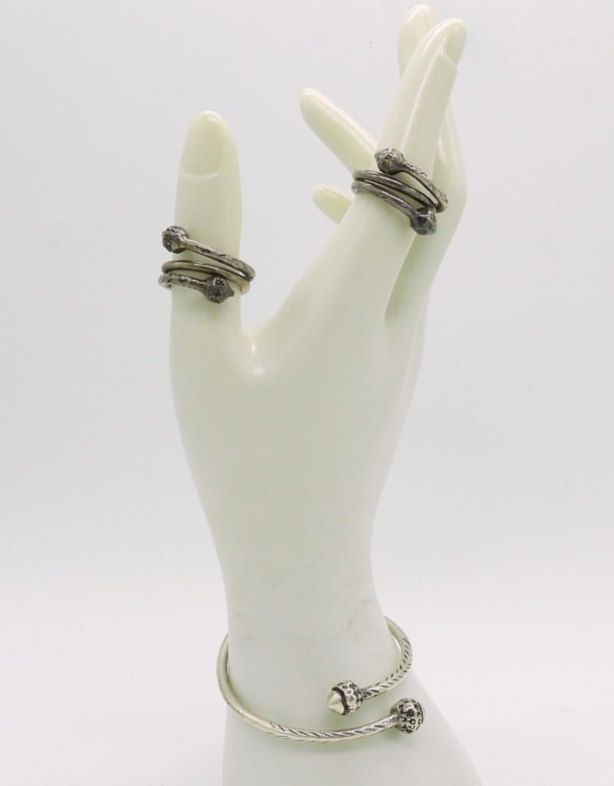 Sterling Acorn Bracelet / Rings: Sterling bangle bracelet and two rings, with acorn tips. Rings are size 6. (27 DWT)