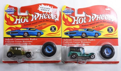 2- 1993 Hot Wheels Red Line Cars NIB