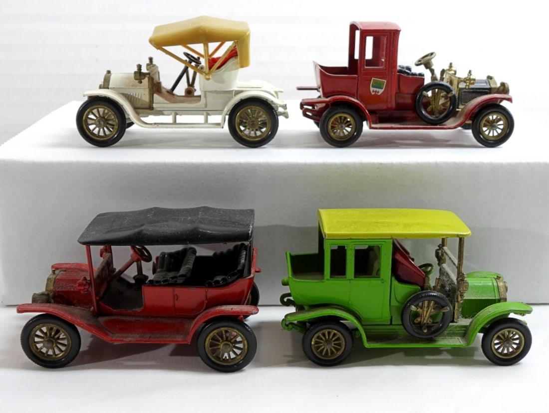 (4) Matchbox Models Toy Cars: (4) Matchbox model toy cars. 1910 Benz Limousine, 1909 Opel Coupe, 1912 Packard Landaulet, 1911 Ford Model T. All in fair to good condition, preowned.