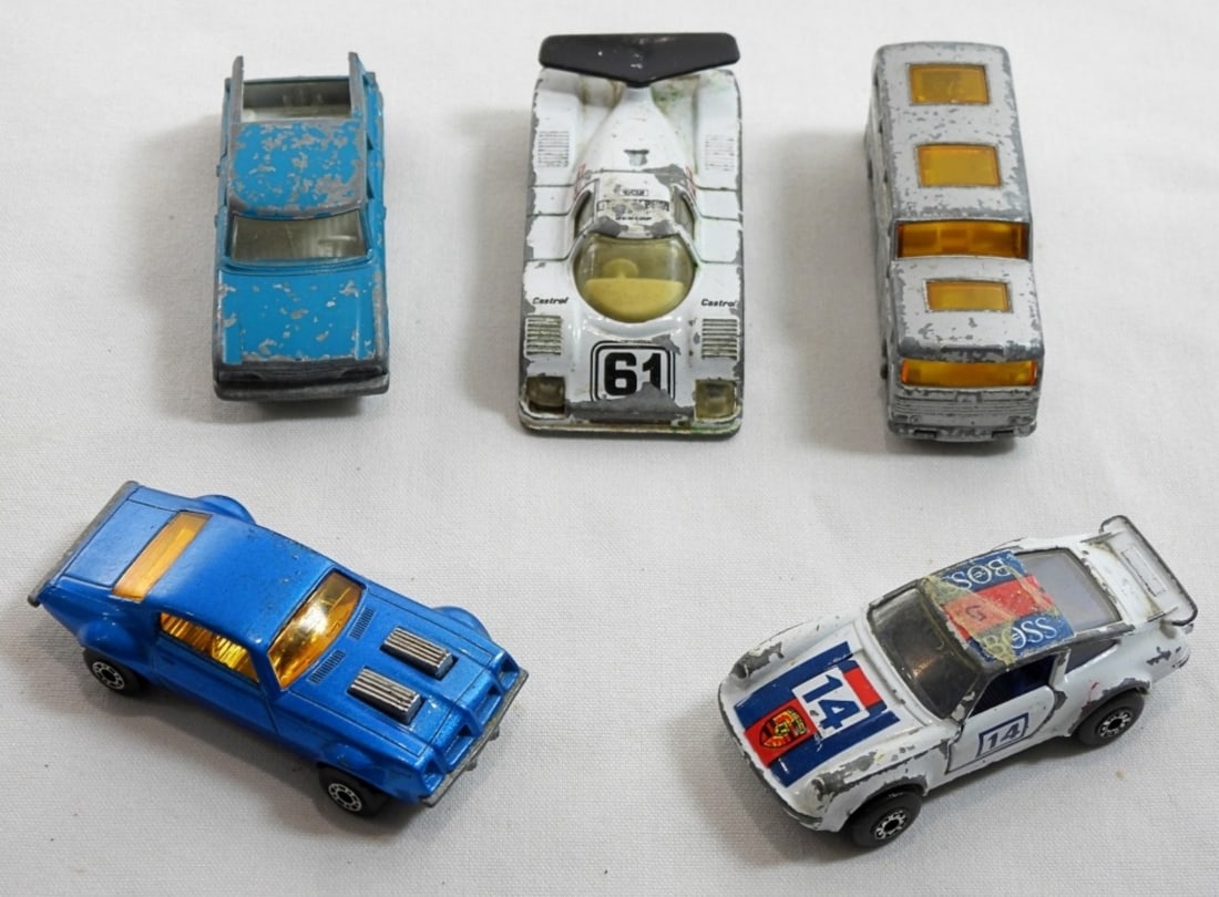 (5) Variety Matchbox Toy Cars (1 of 5)