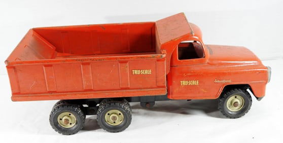 International Harvester Dump Truck