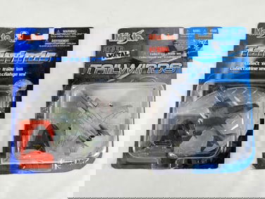 2 Tailwinds Maisto Planes