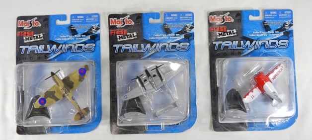 3 Tailwinds Maisto Planes