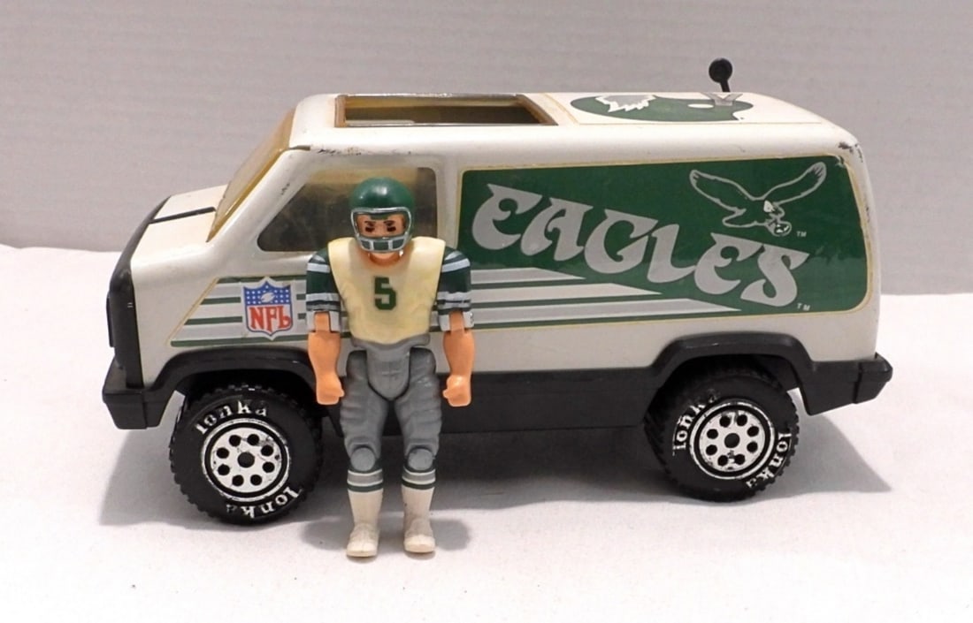 1987 Tonka Fan Van Philadelphia Eagles: vintage fan van with #5 football player, van has some scuffs, all wheels work as does the back door