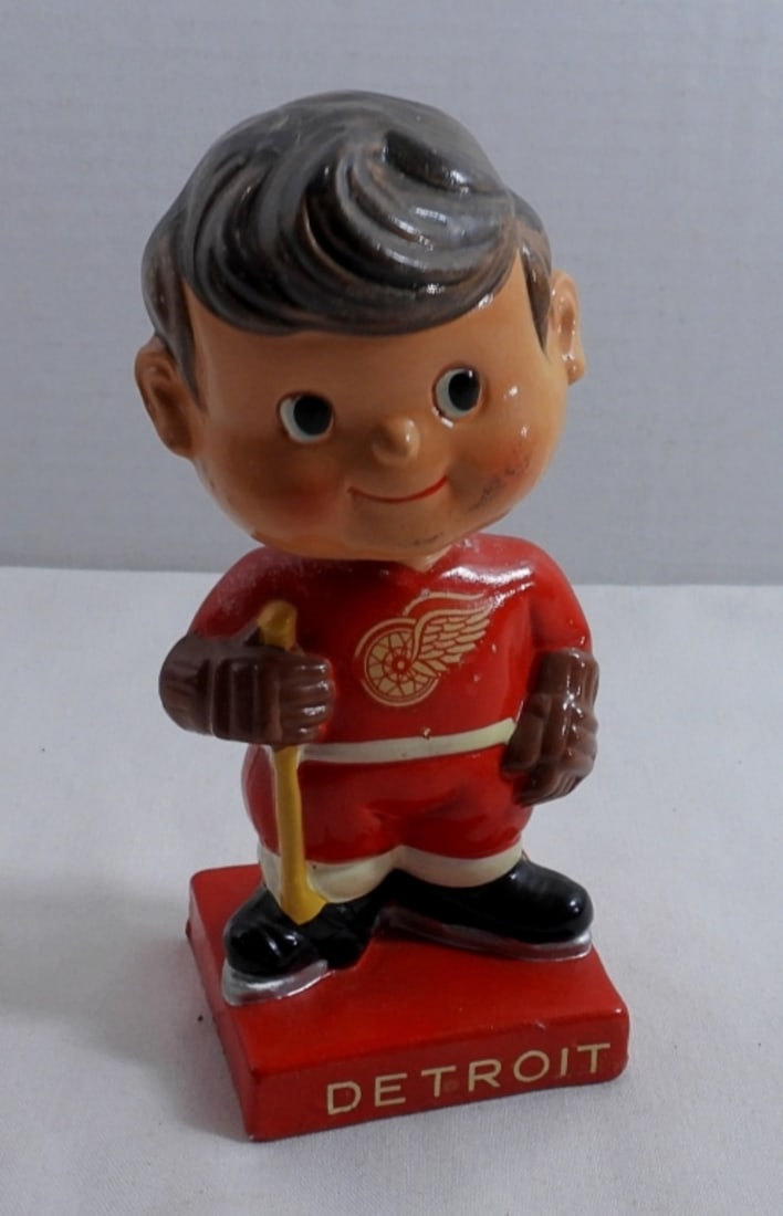 1962 Detroit Redwings Bobblehead (1 of 4)