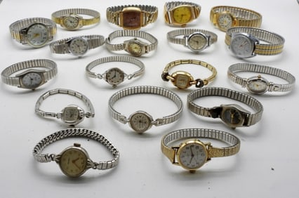 Mixed lot of 18 Women's Watches