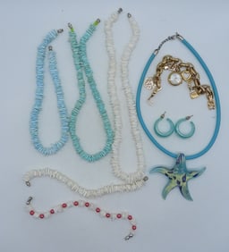 Beachy Lot Of Mixed Jewelry