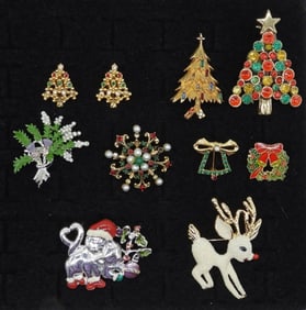 Christmas Pin Lot