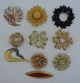 10 Large Brooches