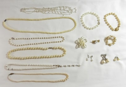 Assorted Woman's Pearl Jewelry