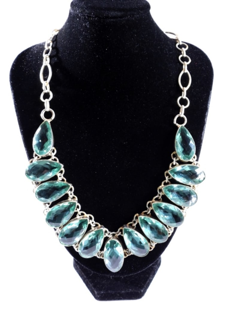 Necklace With Aqua Colored Rhinestones: Silver tone