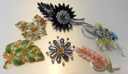 6 Flower Brooch Lot
