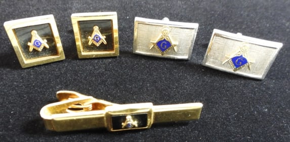 (2) Sets Of Cuff Links And Tie Clip
