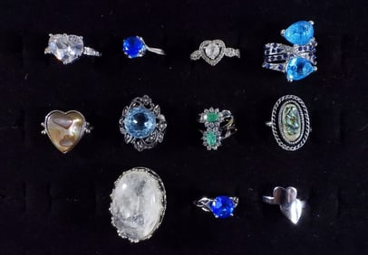 11 Women's Fashion Rings