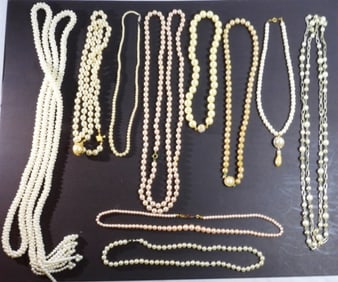 10 Pearl Necklace