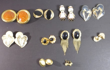 10 Pairs of Earrings