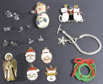 10 Christmas Themed Jewelry