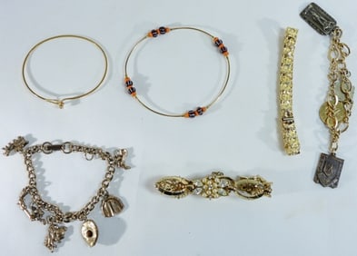 6 Women's Bracelets