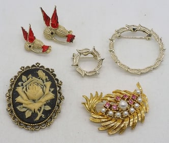 6 Gerry's Vintage Pins