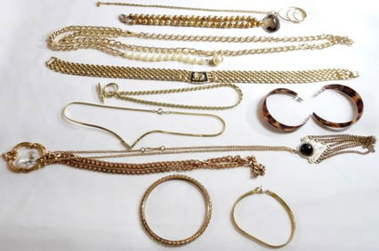 (8)Necklaces (2) Bracelets (1) Pair Of Earrings
