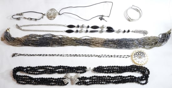 (5) Necklaces (2) Bracelets
