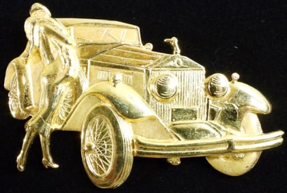 (1) Large Brooch