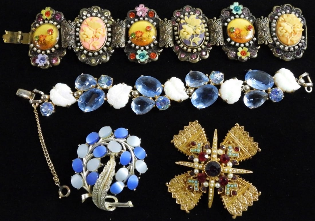 (2) Brooches (2) Bracelets: (1) Set blue and white beads. (1) gold-tone and vibrant gems