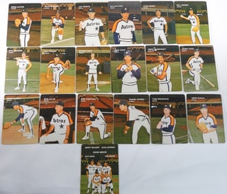 17 Houston Astros Baseball Cards